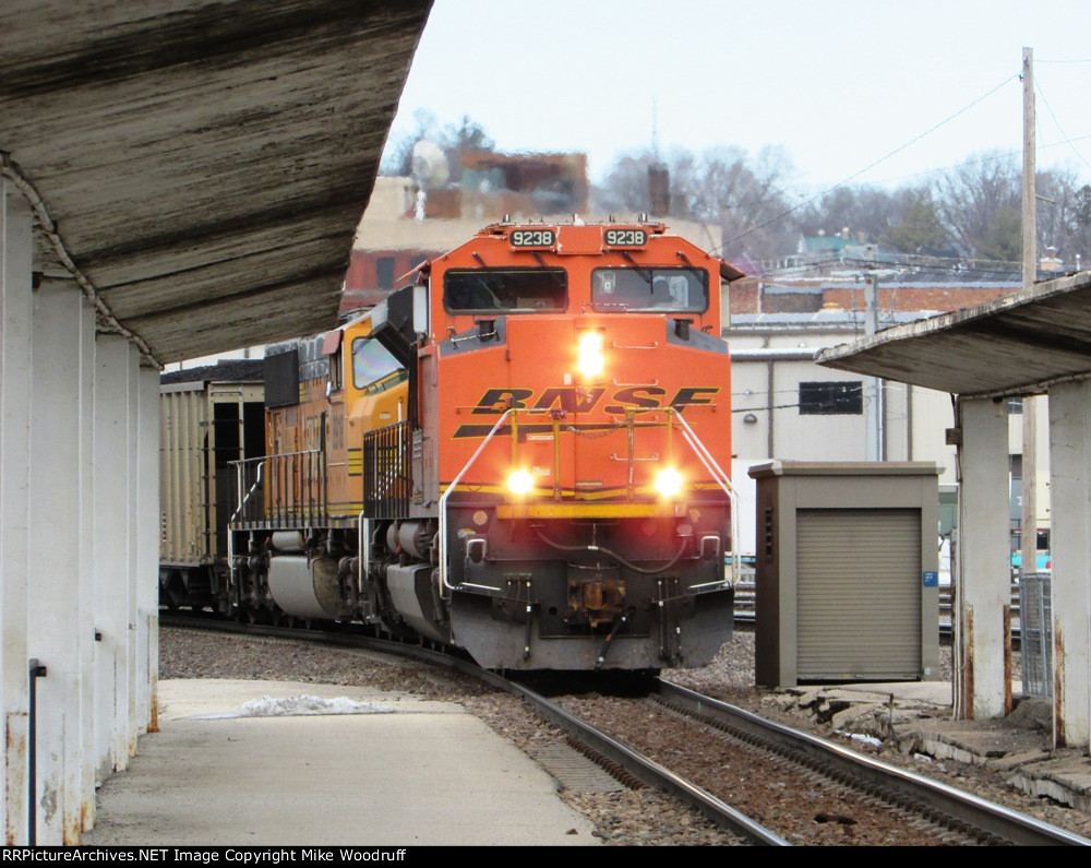 BNSF 9238